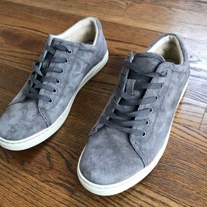 UGG gray suede tennis shoes Size 10